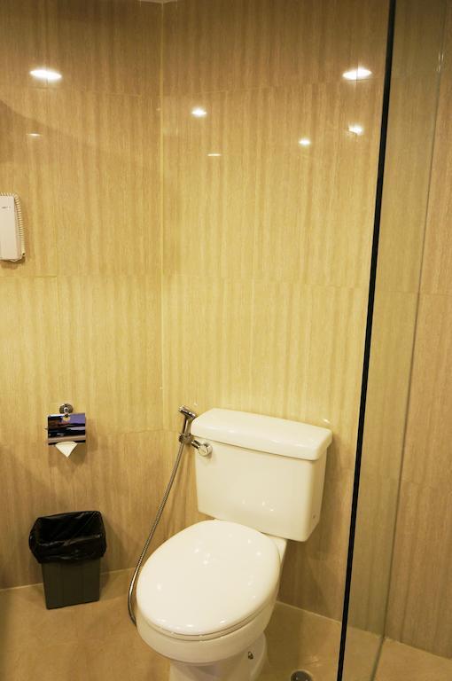 Kyriad Bumiminang Hotel Padang  Quarto foto